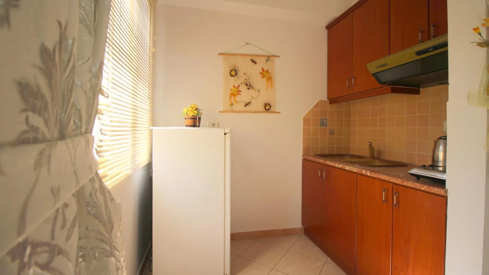 Elena Hotel Sarandë