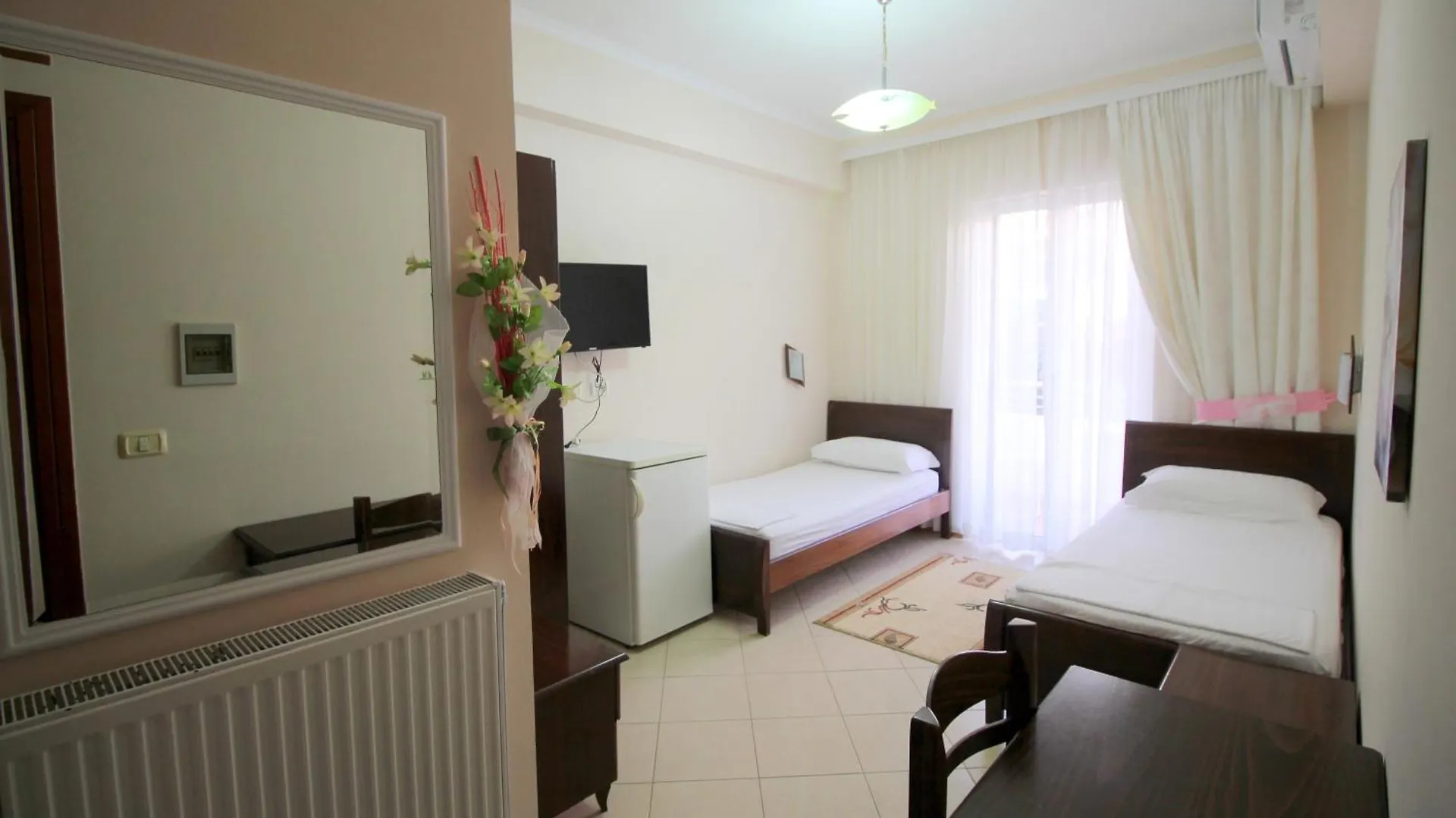 Gasthuis Elena Hotel Sarandë
