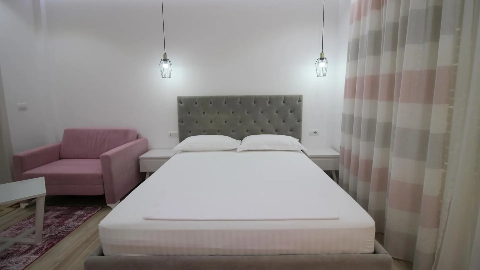 *** Πανσιόν Elena Hotel Σαράντα Αλβανία