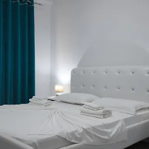 Hotel apartamentowy Grand Blue, Saranda