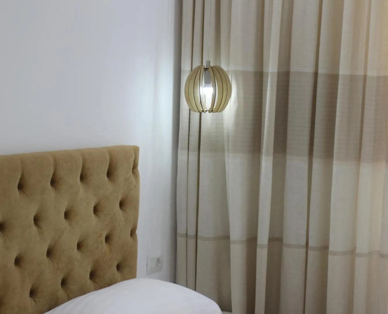 Elena Hotel Sarandë 3*,  Albanien