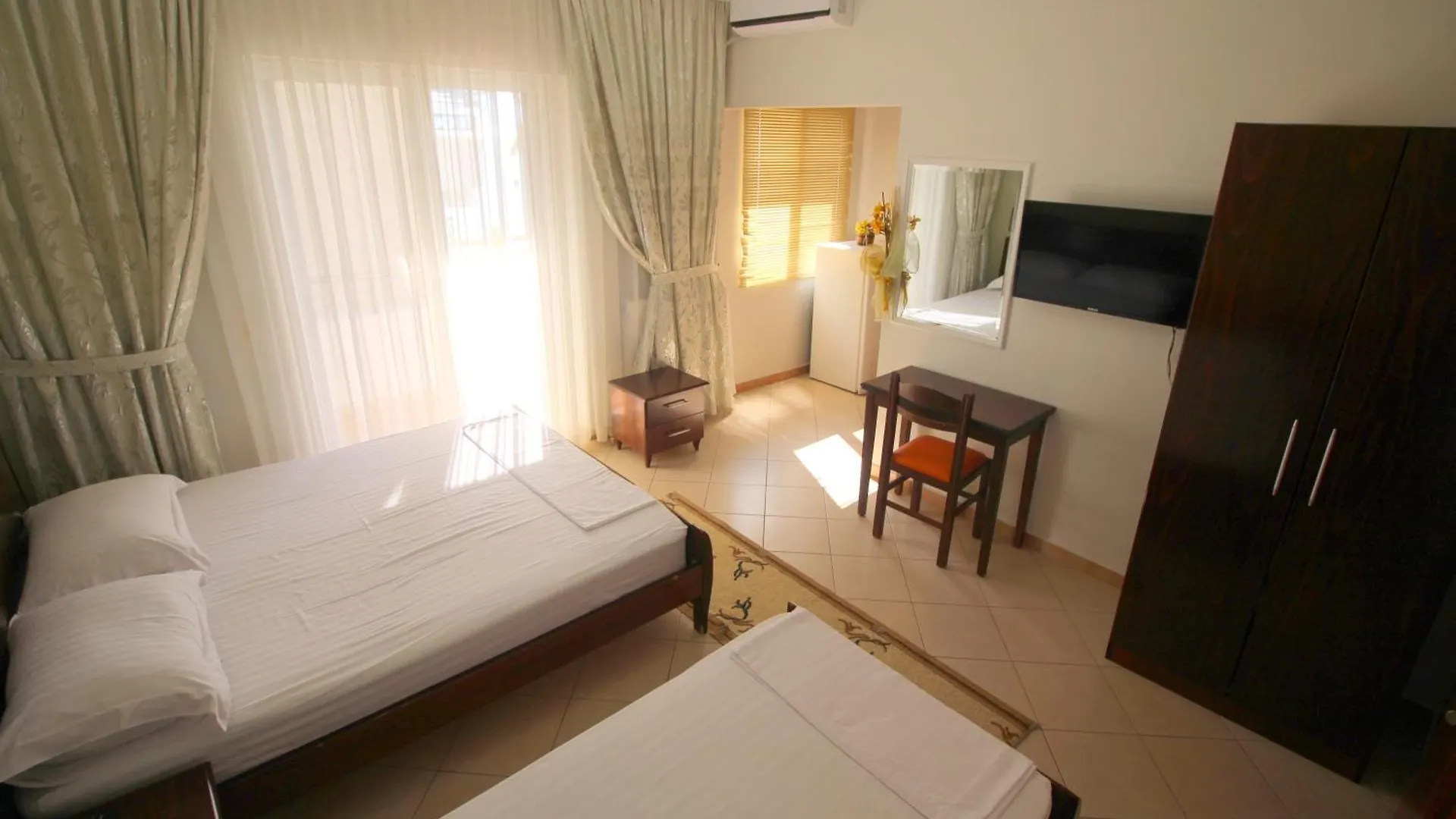 Elena Hotel Sarandë Gasthof